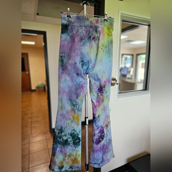 Recycled Riot ice dyed Jayde Jeans - Picture 4 of 6